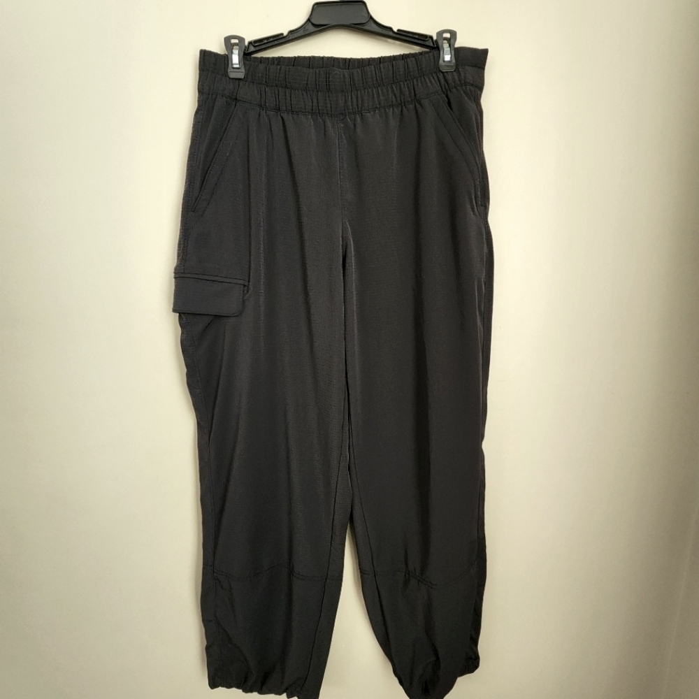 Athleta Black Cargo Jogger Pants Black  Elastic draw string Leg Cuffs Size S